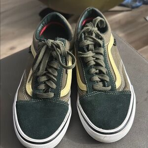 Vans Men's Green and Yellow Sneakers size 7